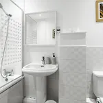 Haven - Coop Live - Etihad - Sleeps 9 - Free Parking *