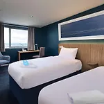 Hotel Travelodge Salford Quays 3*