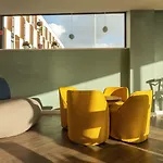 Ξενοδοχείο - The Niu, Loom North By Ihg