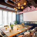 Yotel Deansgate Hotel 4*