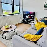 1 Bed Old Trafford Flat Free Parking * Manchester