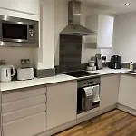 Stylish 2-bed By Cente *