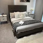 Apartment Stylish 2-bed By Cente