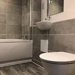 Modern House * Манчестер