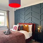 Villa Family & Pet-friendly 5pp, Parking, 20 Min To *