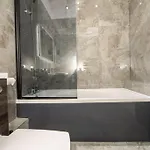 *superb Location* 20th Floor Apartmán *