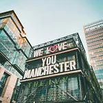 Center 28 Day Perks From May, Family And Business Travel Hideaway,parking, Walking Distance To Amenities * Manchester