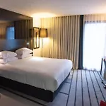 Crowne Plaza Centre By Ihg Hotel 4*
