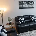 Spacious & Cosy In Lejlighed