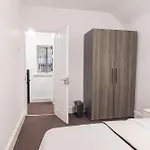 Spacious & Cosy In *