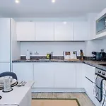 Lägenhet Modern 2 Bed With Balcony By Host A Manchester