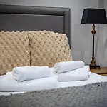 Penthouse Apartment - By Ao Arena & Shops - Pass The Keys 公寓