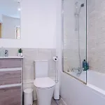 Modern 2 Bed With Balcony By Host A *
