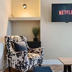 Prázdninový dům 2 Bed Near Etihad & Centre On A Quiet Street With Free Parking Manchester