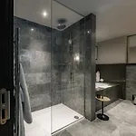 Hotel Dakota Airport 4*