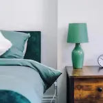 度假居 Modern 2-bed House Near Centre - Sleeps 6 *