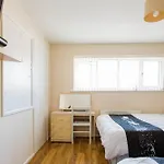 2 Bedroom Eith 3 Beds Sofa Bed Near Stadium בית נופש *