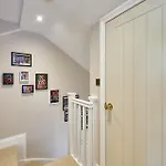 Stylish 4 Bed In Old Trafford Next To Mufc * Manchester