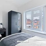 Spacious 4-bed Near Didsbury - 20046 Дом отдыха Манчестер