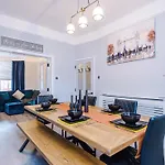 Ideal Group 3br House For 8 Parking * Manchester