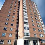 Apartment, Free Parking, By Nmb * Manchester