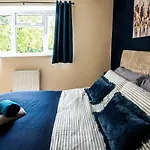 Apartmán Stylish In Salford With Free Parking