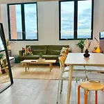 3 Bedroom Penthouse Roof Garden Parking Canal Manchester