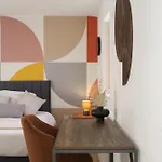 15 Mins To Centre! Sleeps 7, Free Parking, Wi-fi & Garden Appartement Manchester