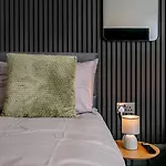 Daire Tallis House, Near Centre, Sleeps 8 By Nmb