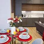 Stylish Modern Escape In The Heart Of Apartment