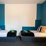 Spacious 2Br Home - Access To Media City And Old Trafford With Free Parking * Manchester
