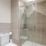 Modern 2-bed, 2-bath Near Old Trafford, Free Parking, Ideal For Contractors And Long Apartamento *