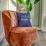 The Trafford Centre - View - Close To Airport - Sleeps 6 * Manchester
