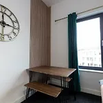 Spacious 2Br Home - Access To Media City And Old Trafford With Free Parking