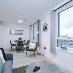 Central, 2 Bedroom, Penthouse Duplex Appartement Manchester