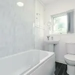 2bdr Droylsden House In With Wparking شقة مانشستر