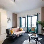 Spacious 2Br Home - Access To Media City And Old Trafford With Free Parking Apartmán *