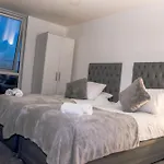 2br *