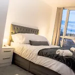 2br * Manchester