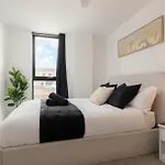 2 Bedroom - Old Trafford - Balcony - Free Parking Manchester