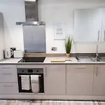 Staycay - Modern 1-bed In Centre Apartmán *
