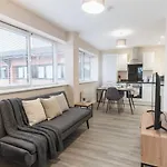 Fantastic 1 Bed Flat - Sleeps 3 * 曼彻斯特