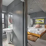 Guestready - Rose And Monkey * Manchester