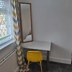 Cosy 2-bed House In Hébergement de vacances Manchester