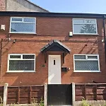Cosy 2-bed House In Hébergement de vacances Manchester