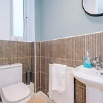Group Stay, Sleeps 12, 3 Bathroom * מנצ'סטר