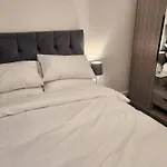 And Enjoy My Peaceful Home, Your Comfort Zone Hébergement de vacances Manchester