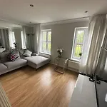 Stretford 4 Bed Townhouse M32 *
