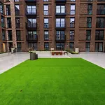 Апартаменты Cosy 1br Near Media & Centre