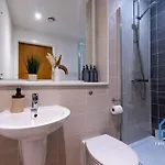 Spacious Ancoats -pool-gym-free Parking